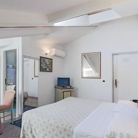 Hotel Kursaal パッシニャーノ・スル・トラジメーノ 部屋 写真